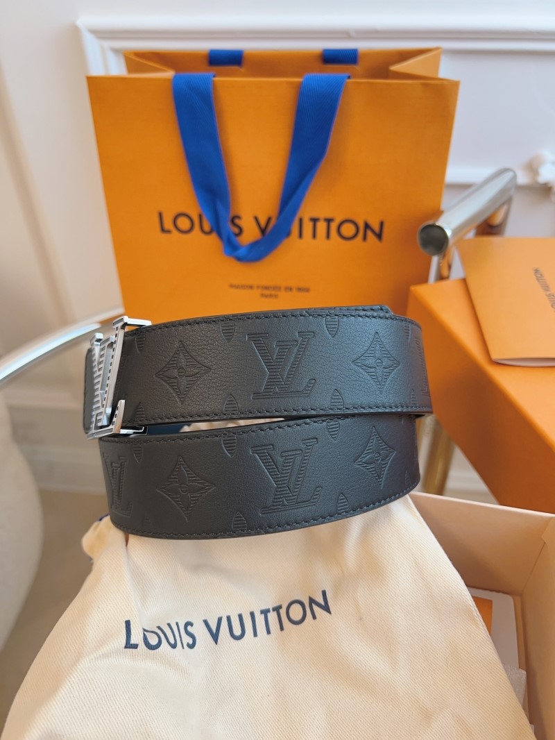 l0vis Vvtt0n belts